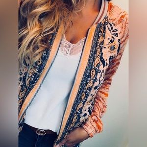 NWT Floral Printed Bomber, size large.